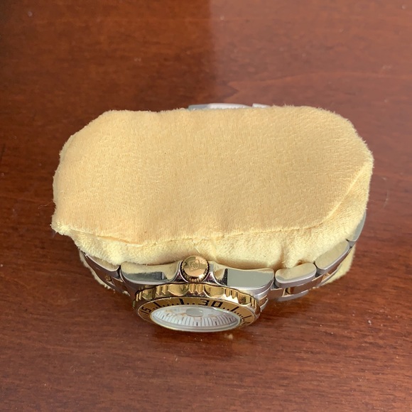 Ladies watch - Invicta - Picture 4 of 7